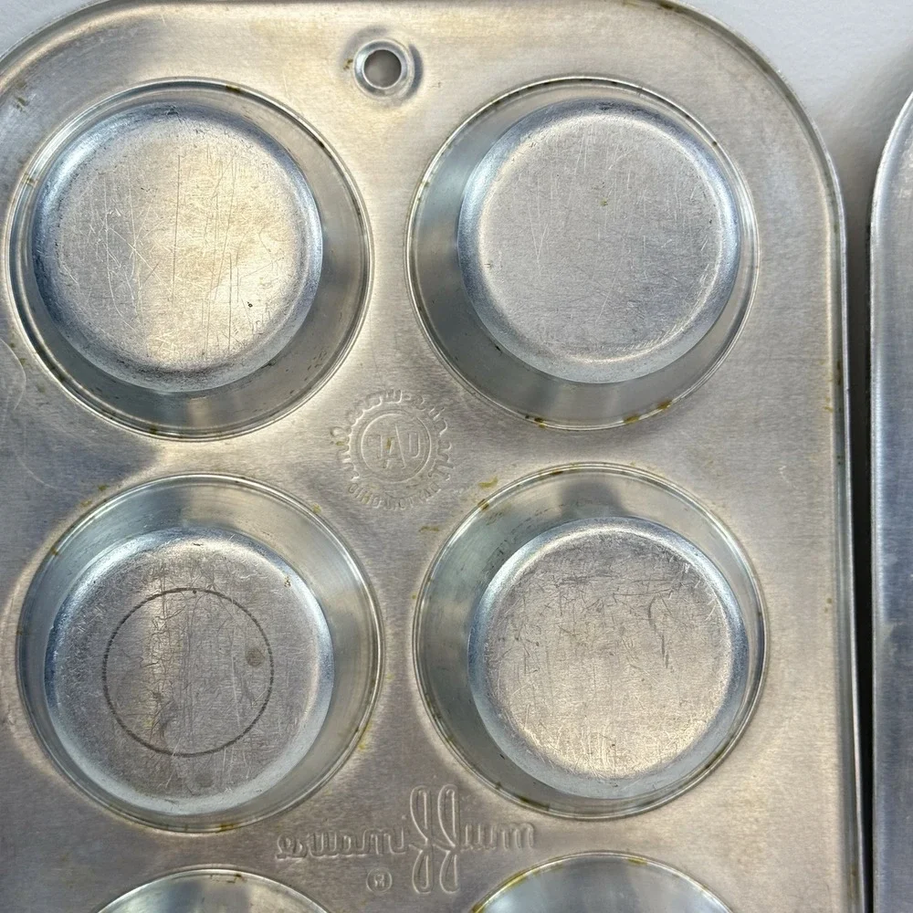 Lot 2 VTG Muffinaire Aluminum 6 Cup Muffin Pans UAP USA Cupcake Baking Tins Rare